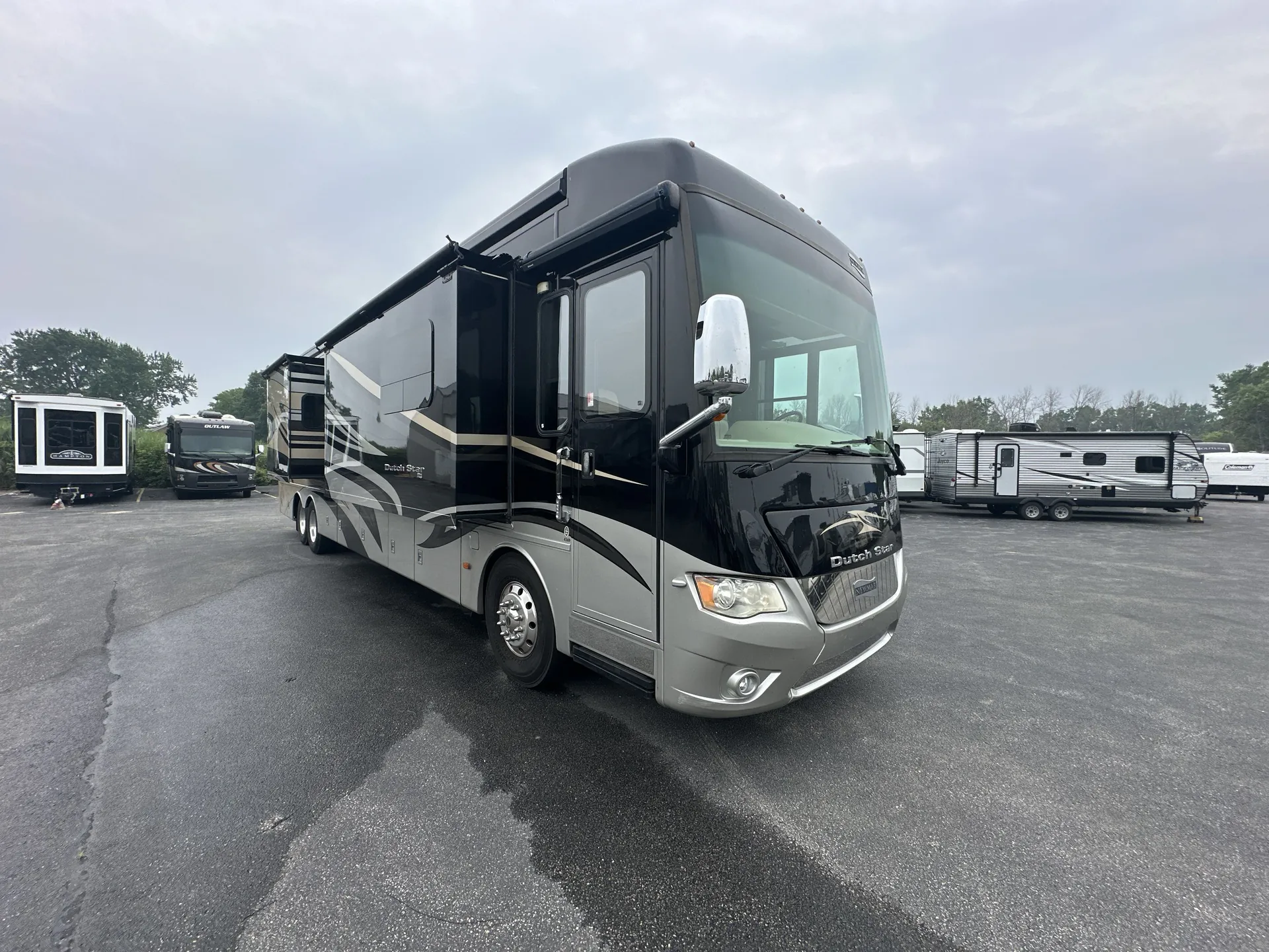 2015 Newmar Dutch Star 4369 - Photo 2