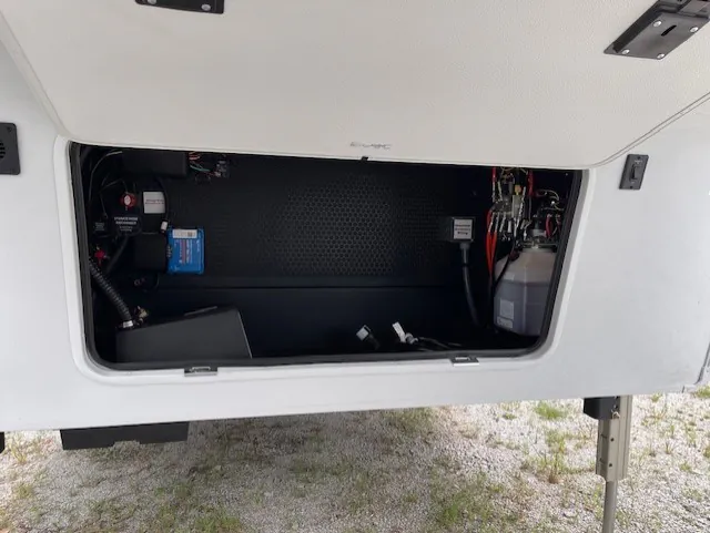 2026 Brinkley Model Z 2810, Photos photo 3