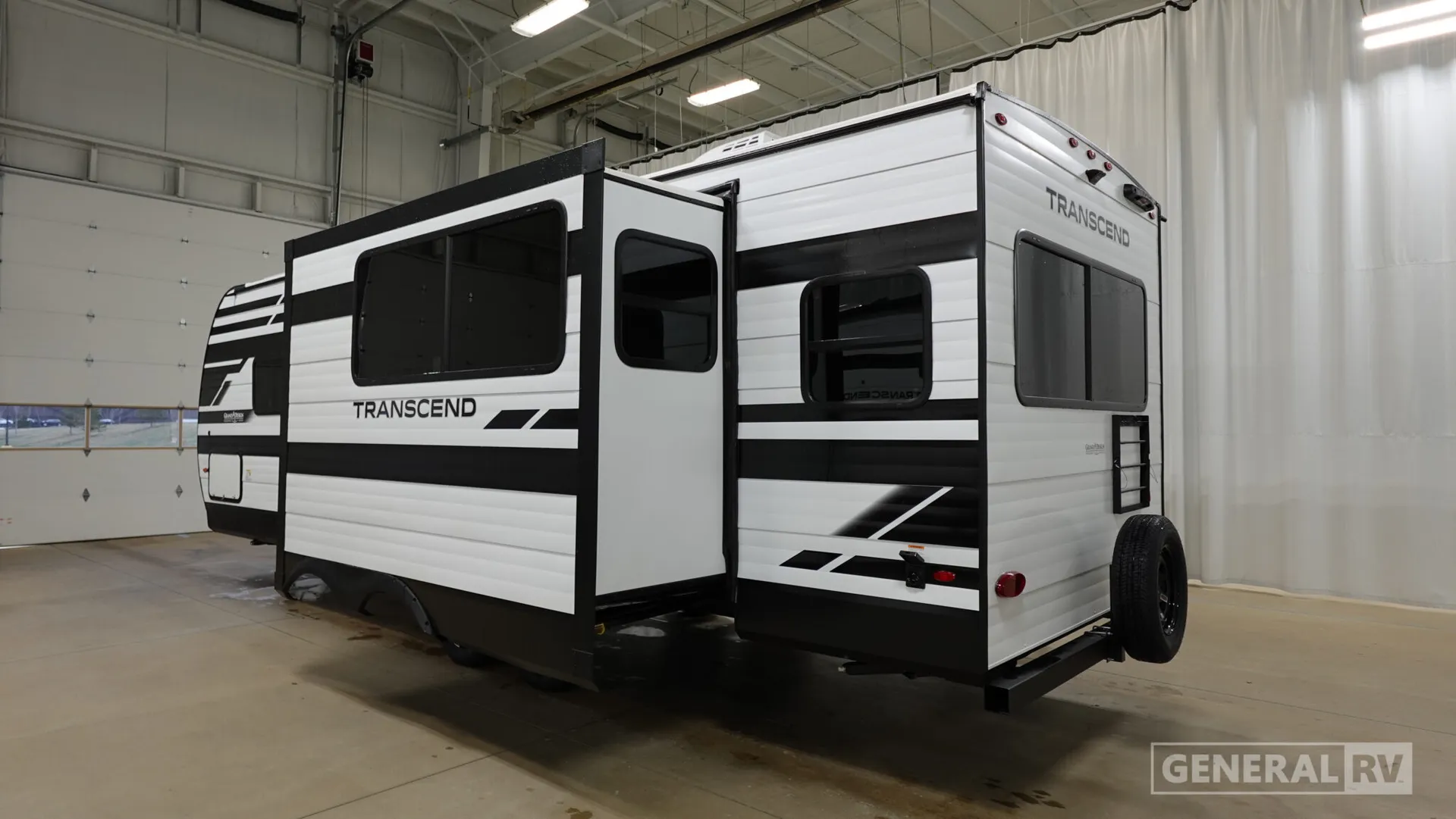 2026 Grand Design Transcend 245RLT - Photo 4