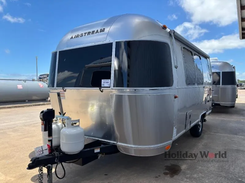 2026 Airstream Caravel 20FB - Photo 3