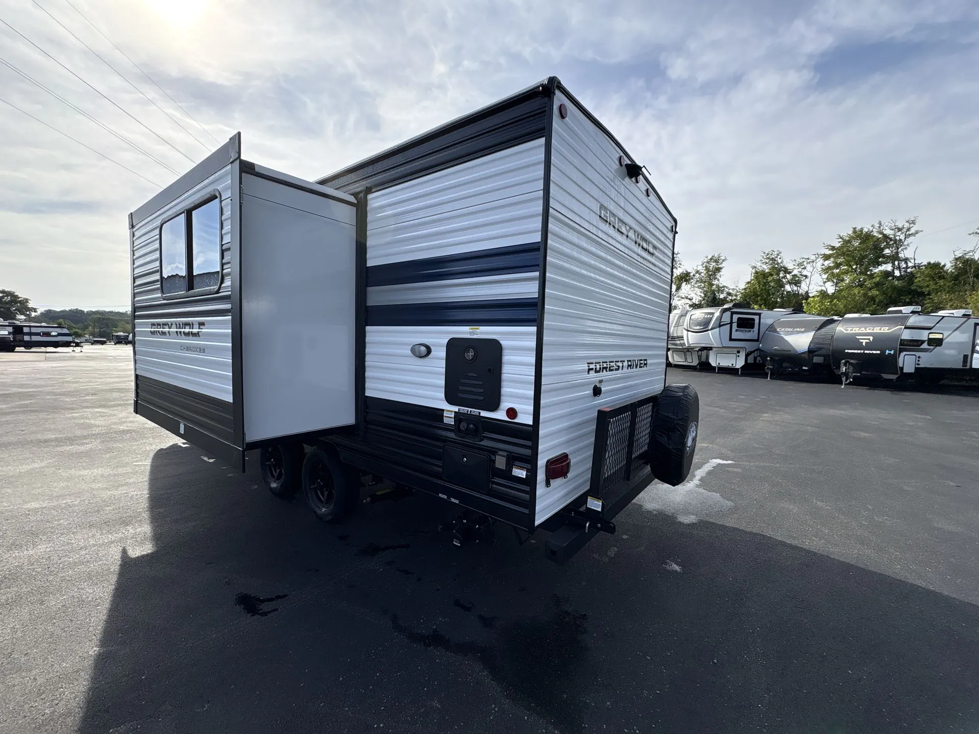 2027 Forest River Cherokee Grey Wolf 21AB - Photo 3