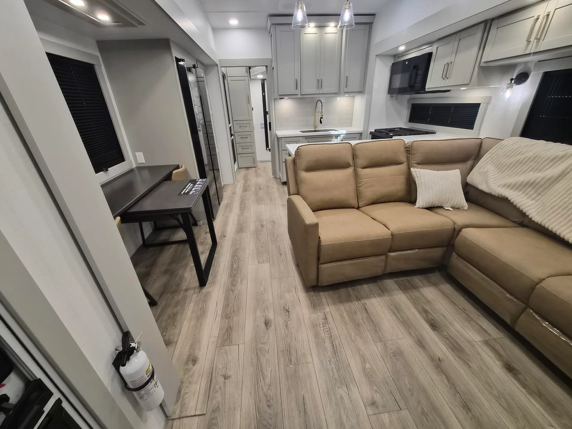 2026 Brinkley RV Model Z 3210 - Photo 3