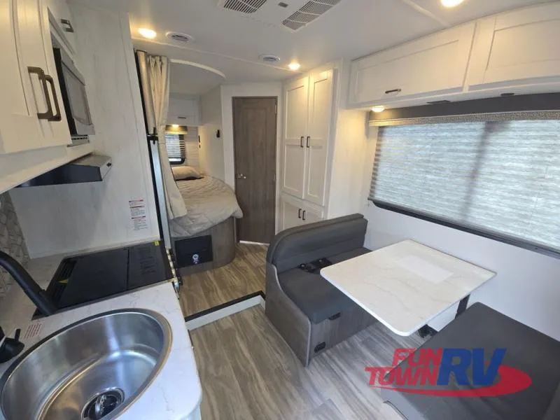 2025 Gulf Stream RV Yellowstone 6237LE - Photo 2