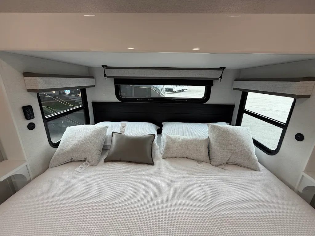 2026 Jayco Pinnacle 36FBTS, Photos photo 69