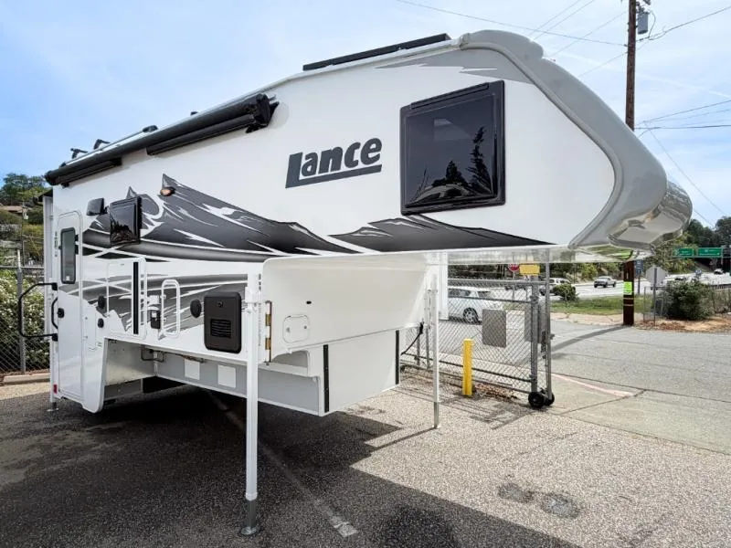 2026 Lance Lance Truck Campers New    1172 - Main photo