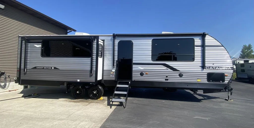 2026 Coachmen Catalina Legacy Edition 323MAZE - Photo 2