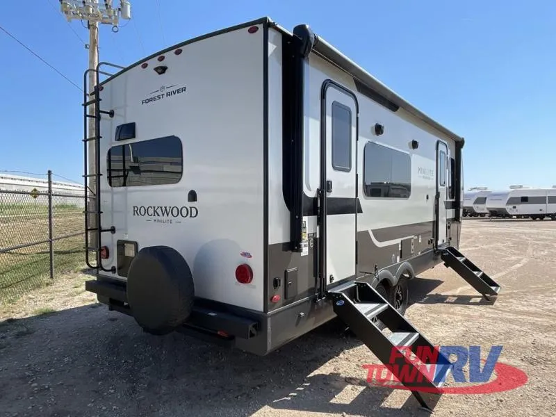 2026 Forest River Rockwood Mini Lite 2515S - Photo 4