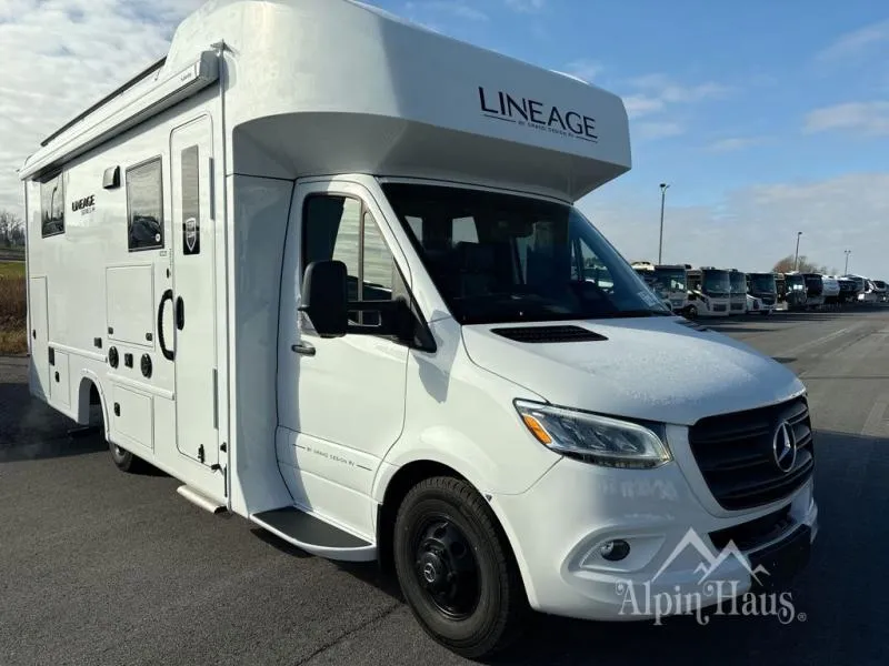 2026 Grand Design Lineage Series M 25TK - Photo 2