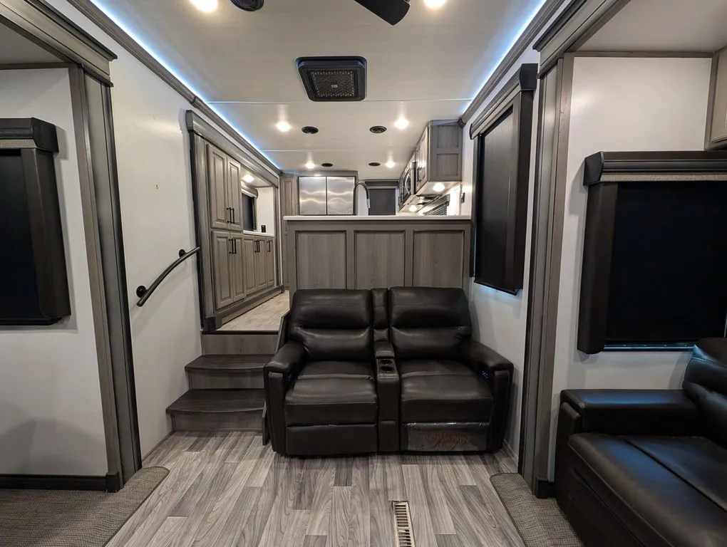 2023 Keystone Montana 3901RK, Photos photo 20
