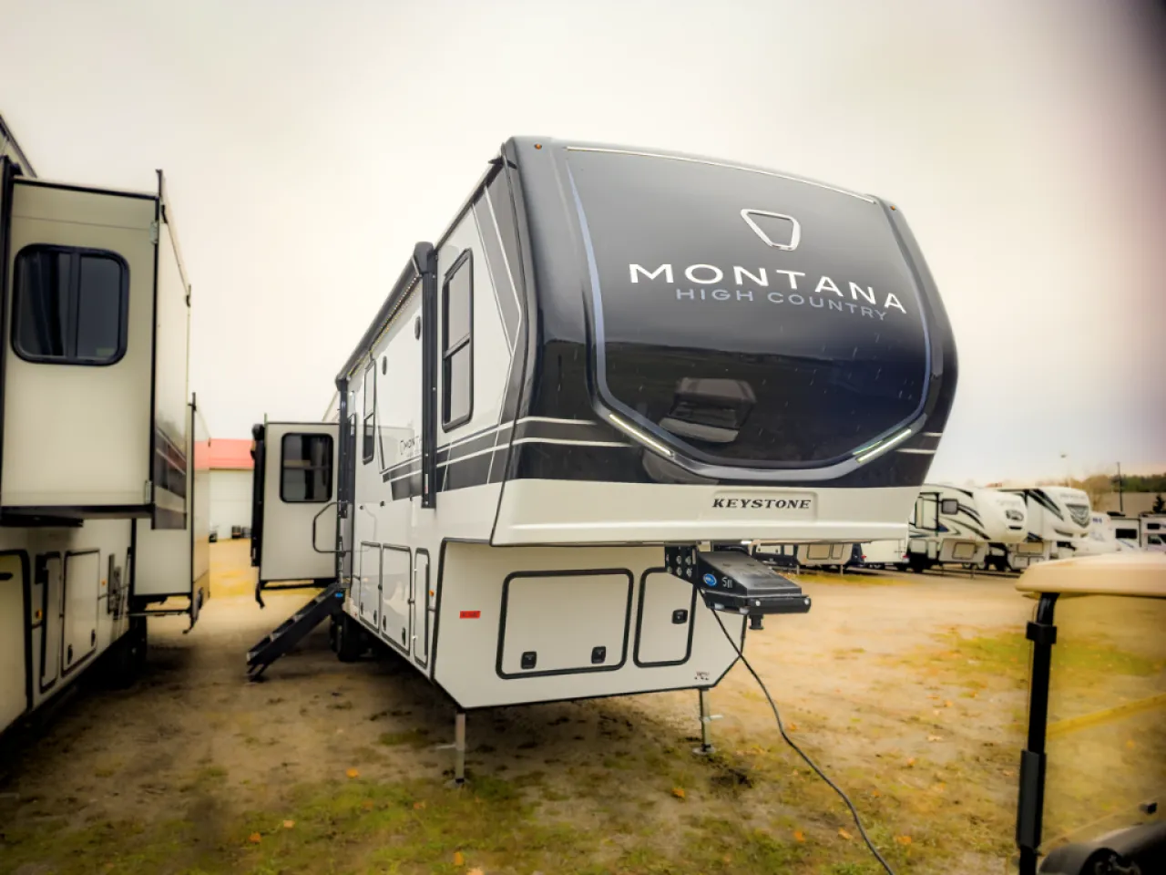 2026 Keystone Montana High Country 385BR - Photo 2