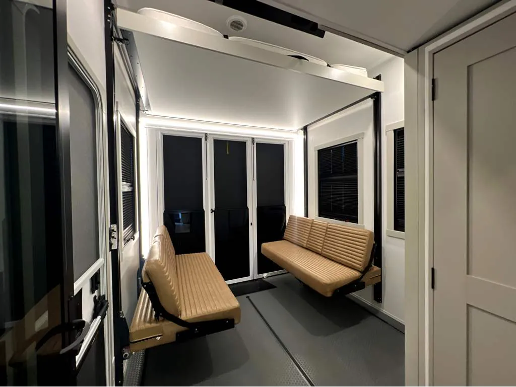 2026 Brinkley Model G 3520, Photos photo 15