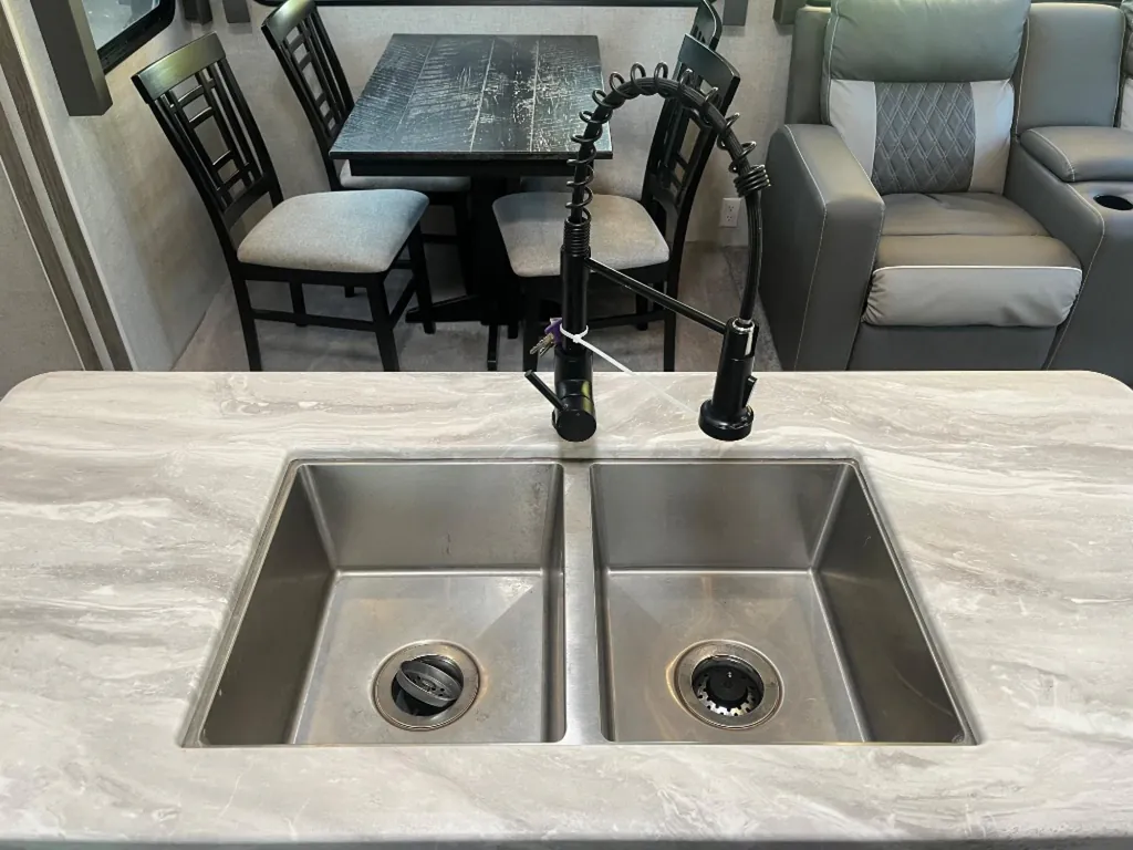 2021 Forest River Salem Grand Villa 42FLDL, Photos photo 15