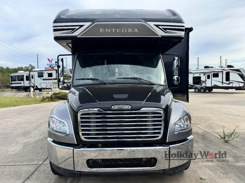 2022 Entegra Coach Accolade 37K, Photos photo 2