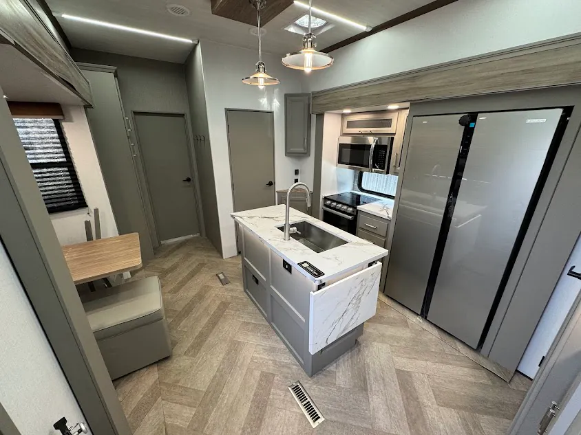 2026 Keystone Sprinter 3800FLB - Photo 4