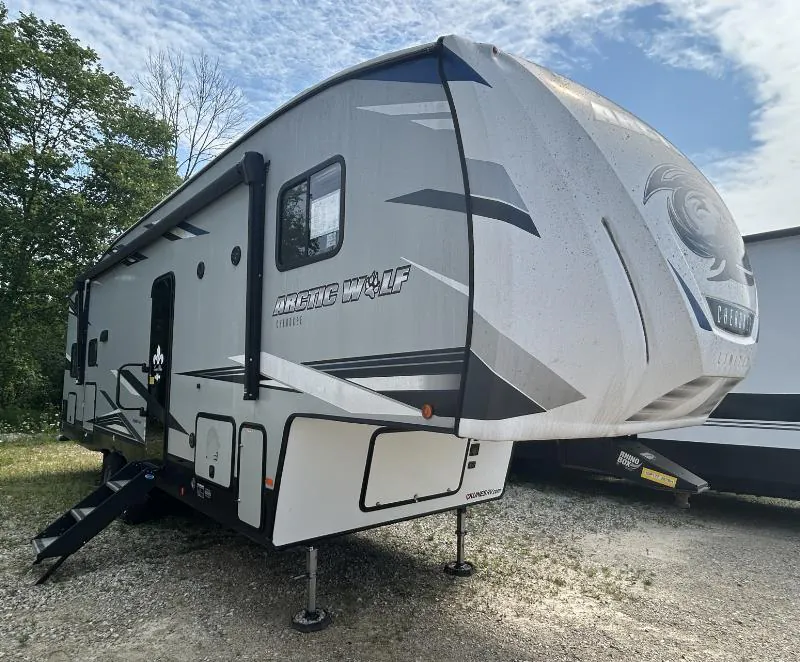 2022 Forest River Cherokee Arctic Wolf 287BH - Photo 2