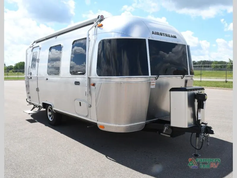 2021 Airstream Caravel 22FB - Photo 2
