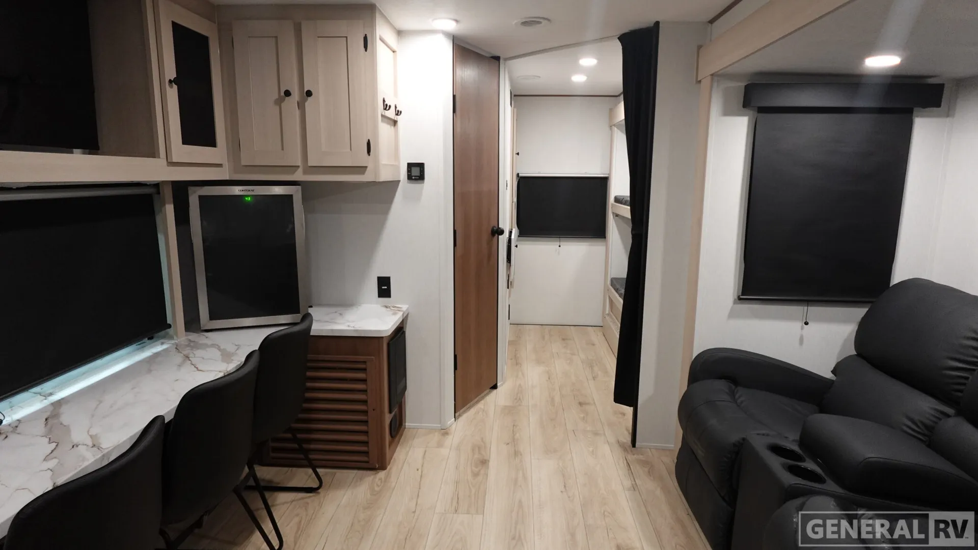 2026 Coachmen Apex Ultra Lite 246BARV - Photo 3