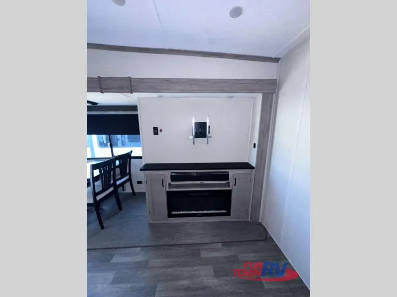 2024 Coachmen Chaparral 373MBRB - Photo 4