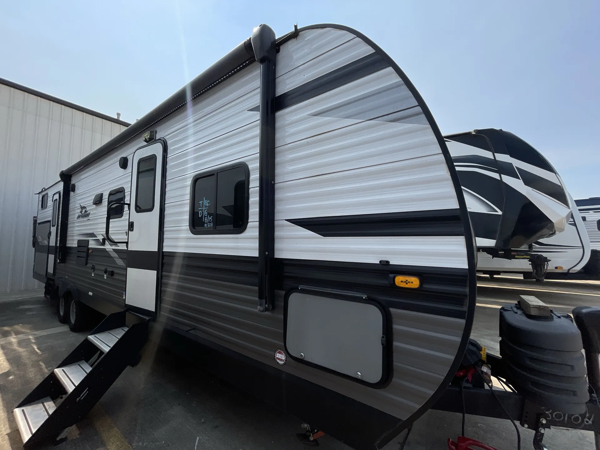 2023 Jayco Jay Flight 324BDS - Photo 2