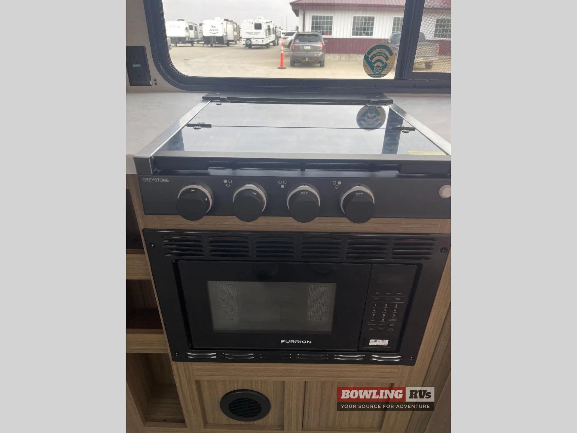 2026 Forest River Wildwood X-Lite 26ICE — Photo 6