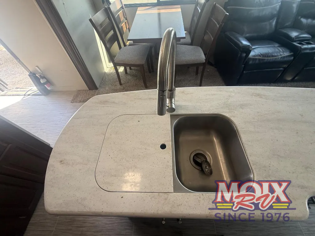 2019 Forest River Wildcat 383MB, Photos photo 14