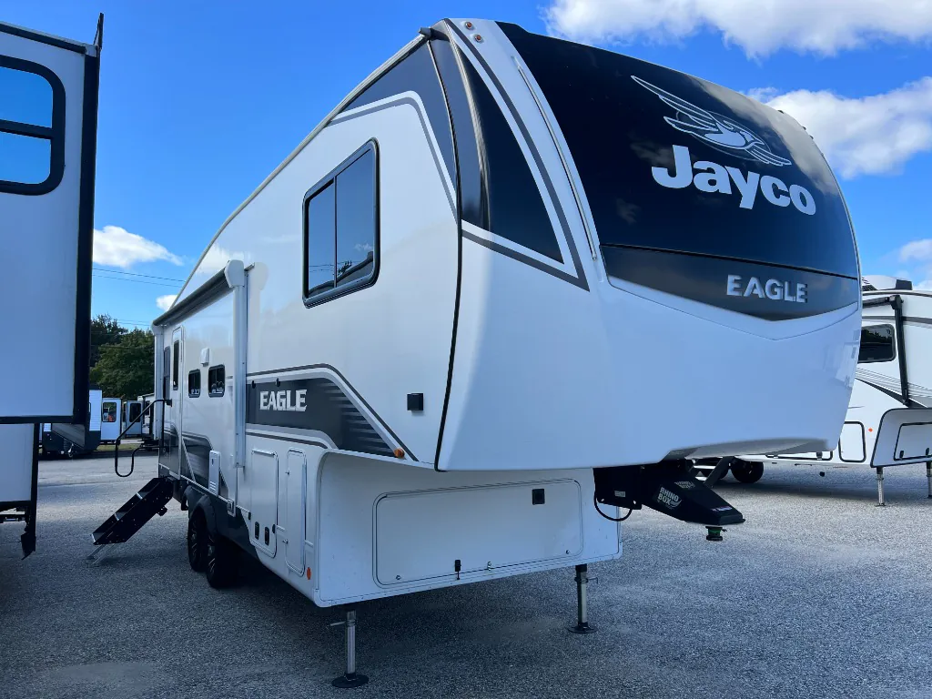 2024 Jayco Eagle HT 25RUC - Photo 2