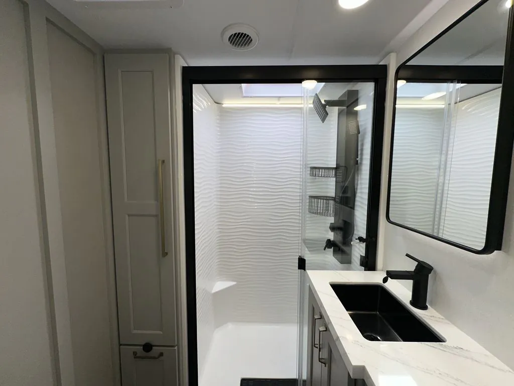 2026 Brinkley Model G 3970, Photos photo 25