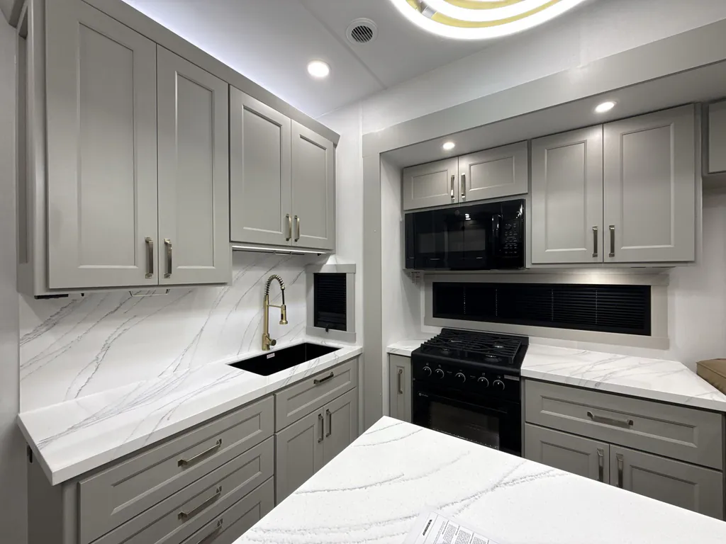 2026 Brinkley Model G 3970, Photos photo 19