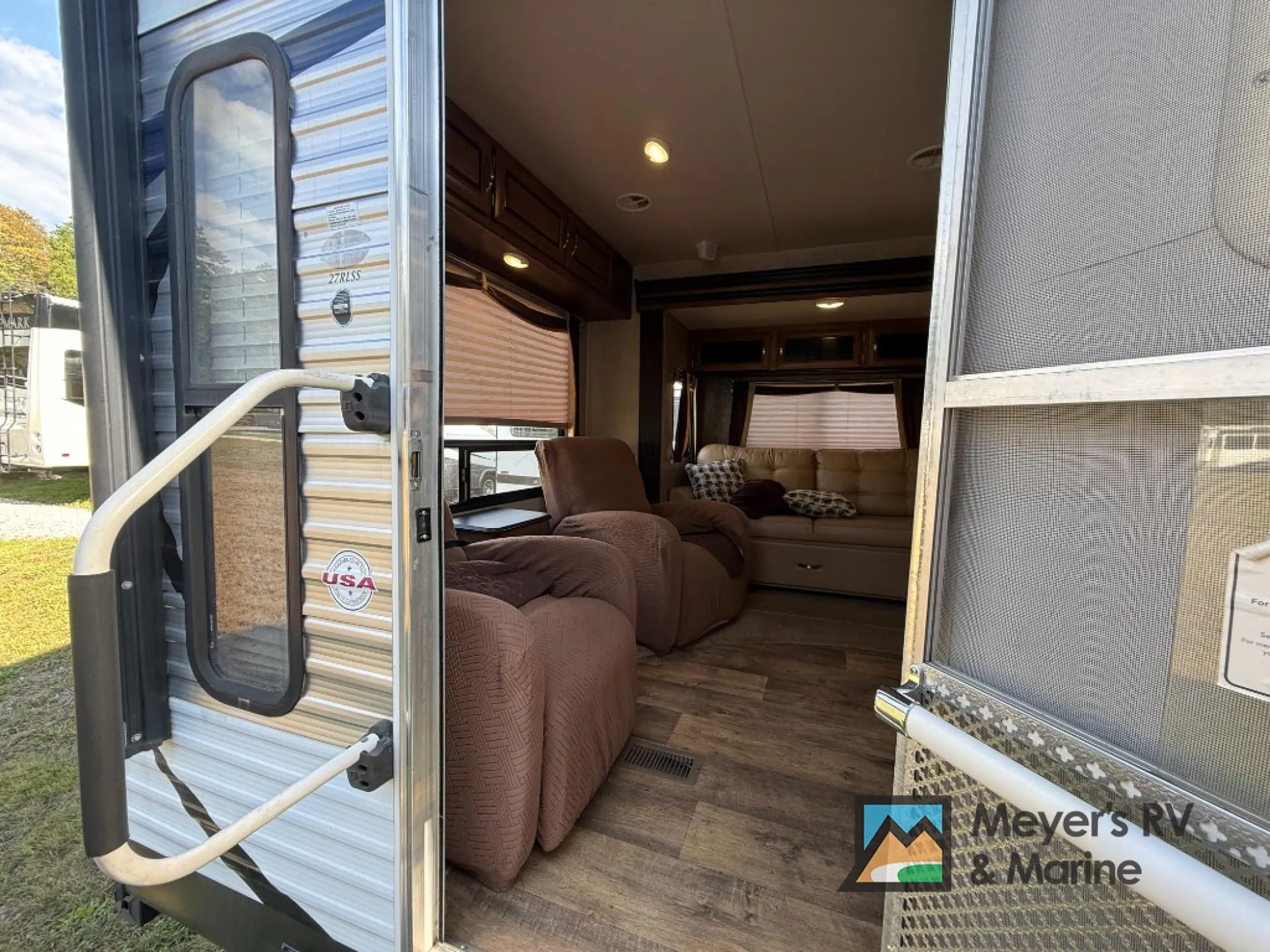 2017 Forest River Salem 27RLSS - Photo 3