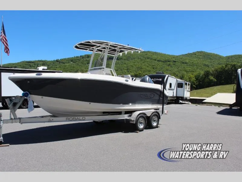 2026 Robalo Robalo New   200 - Main photo