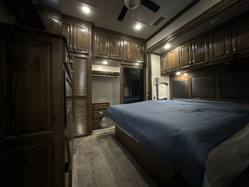 2018 Forest River RiverStone 39FK, Photos photo 14