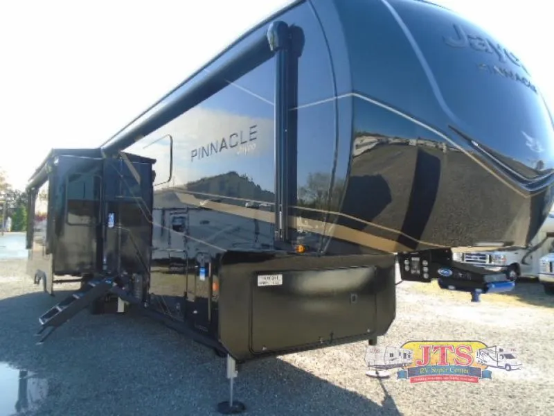 2026 Jayco Pinnacle 38FBRK - Photo 2