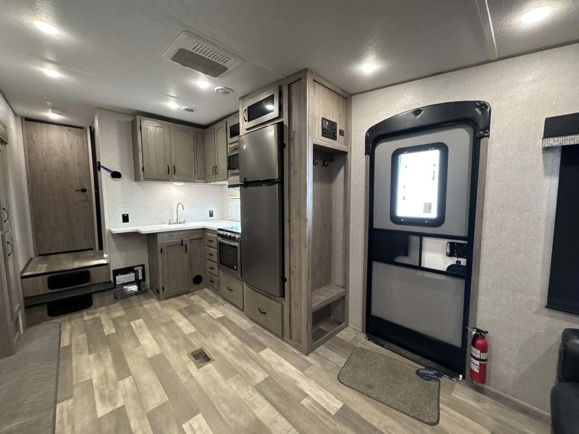 2024 Coachmen Chaparral Lite 254RLS — living area main