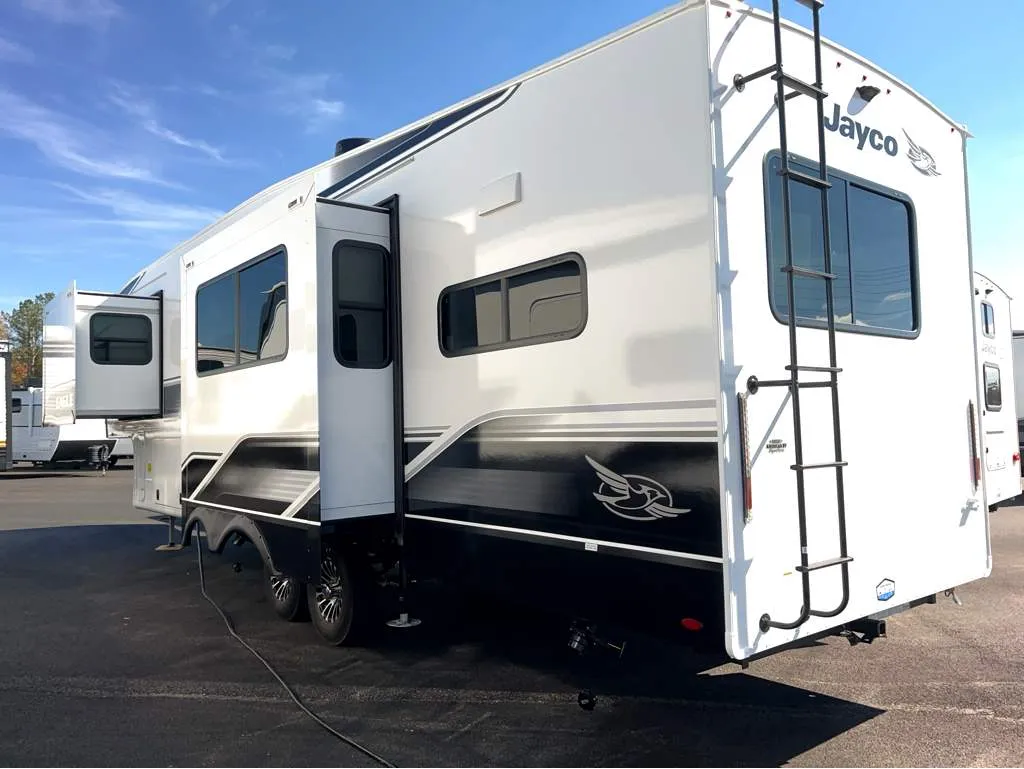 2026 Jayco Eagle 365UKTS - Photo 4