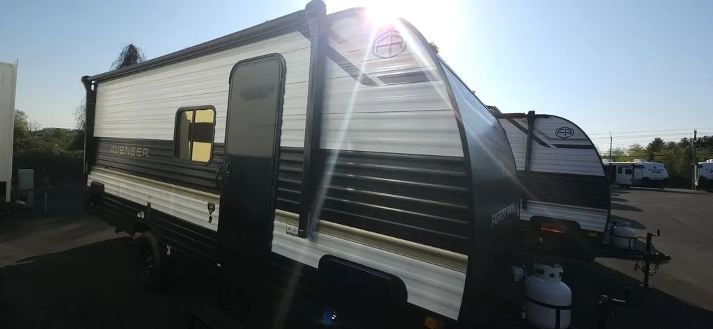 2026 Prime Time Avenger LT 18DBS - Photo 2