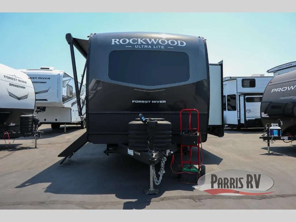 2027 Forest River Rockwood Ultra Lite 2619FK - Photo 3