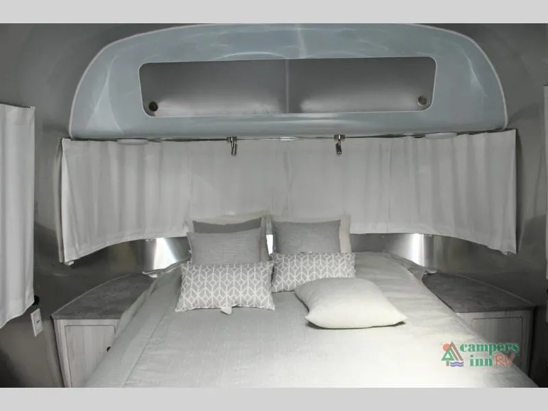 2026 Airstream International 27FB - Photo 4
