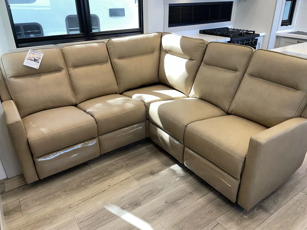 2026 Brinkley Model G 4150, Photos photo 5