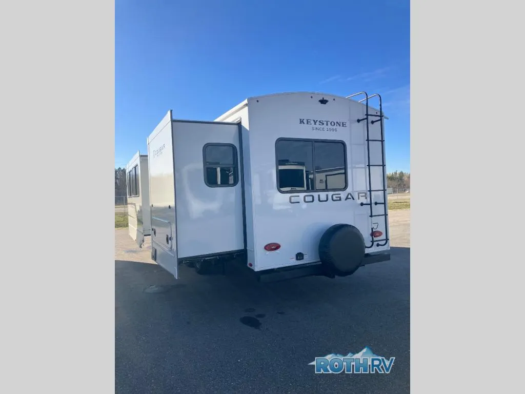 2026 Keystone Cougar Half-Ton 25FKD - Photo 4