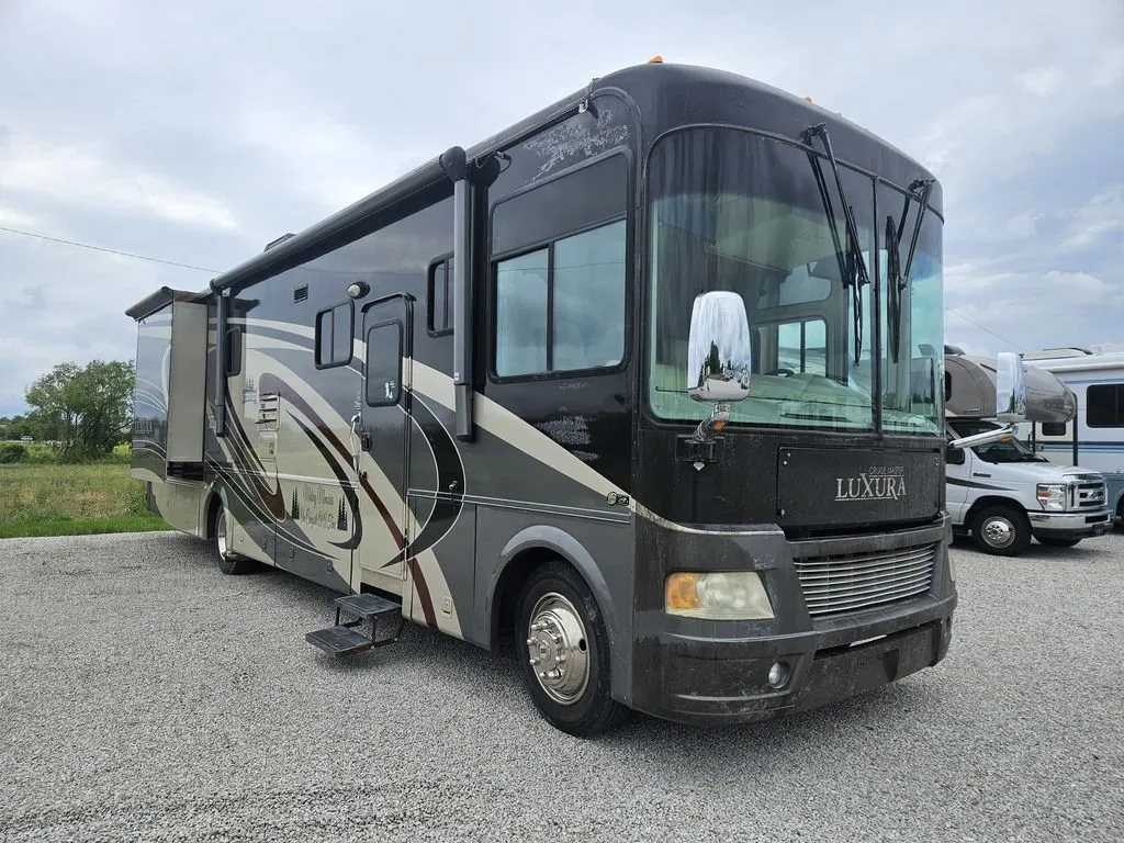 2005 Georgie Boy Cruise Master Luxura Luxura 3795TS - Main photo