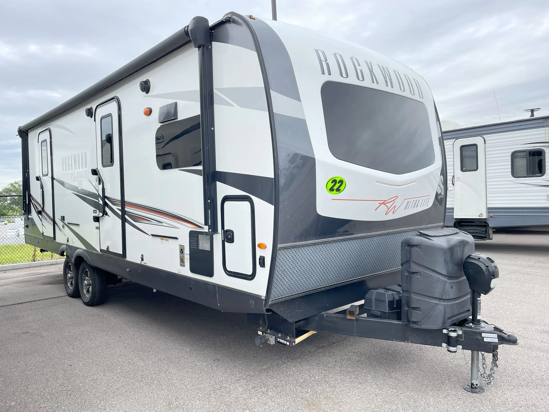 2022 Forest River Rockwood Ultra Lite 2608BS - Photo 2