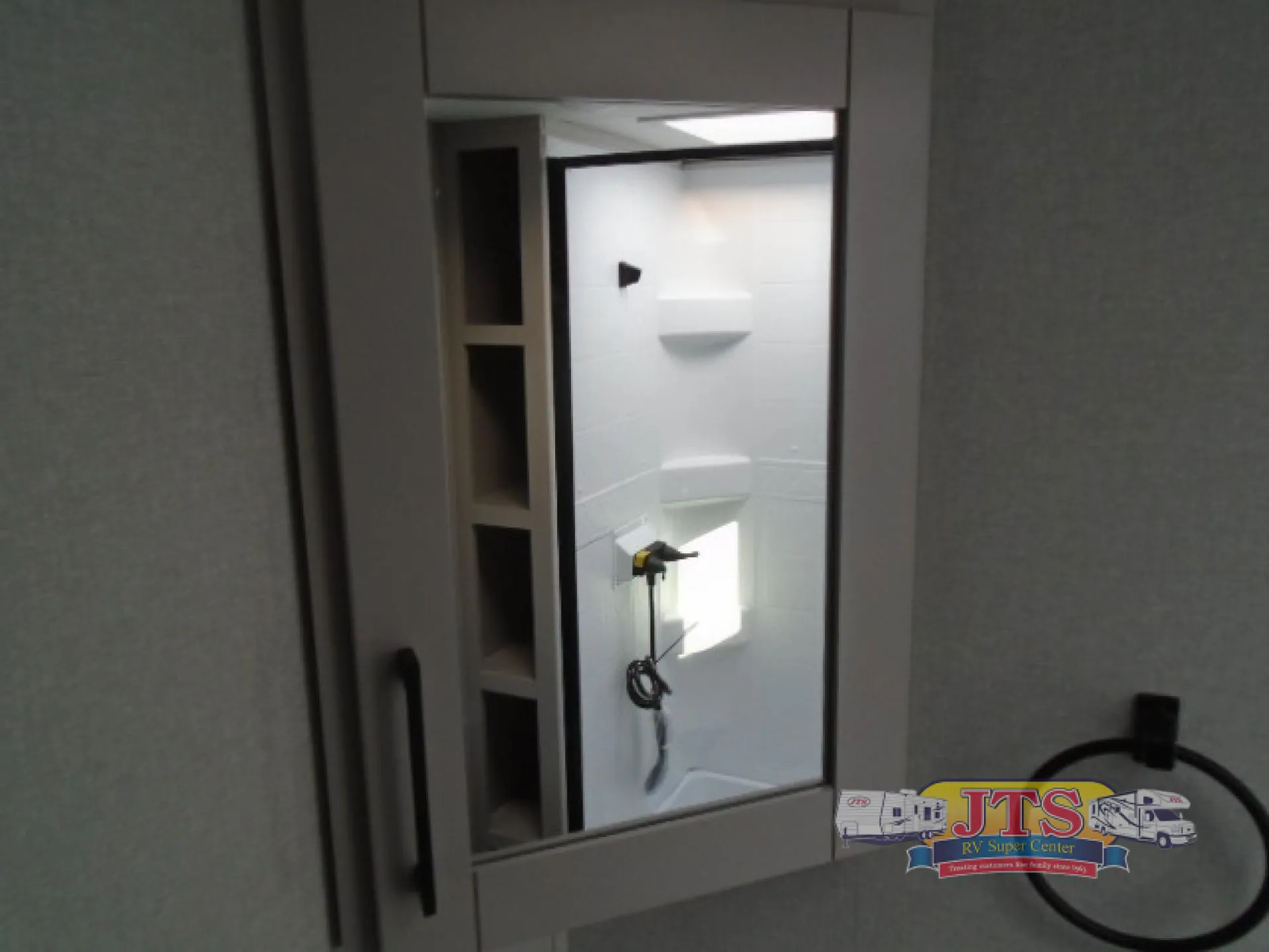 2026 Jayco Jay Feather 23MBD - Photo 3
