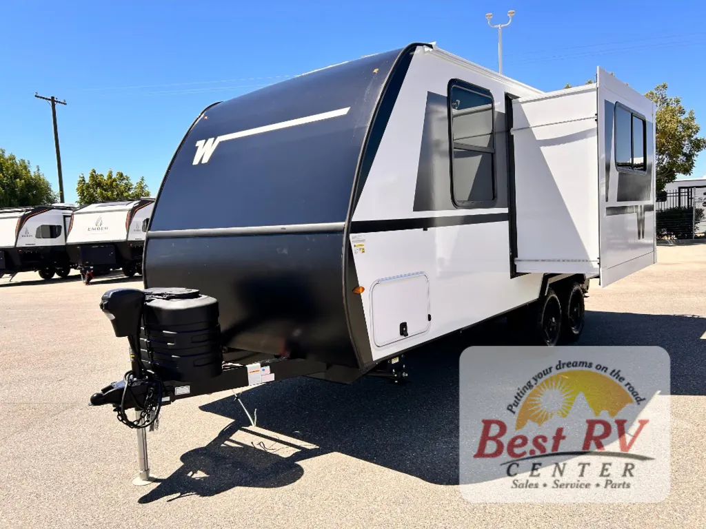2027 Winnebago Micro Minnie 2108DS, Photos photo 8