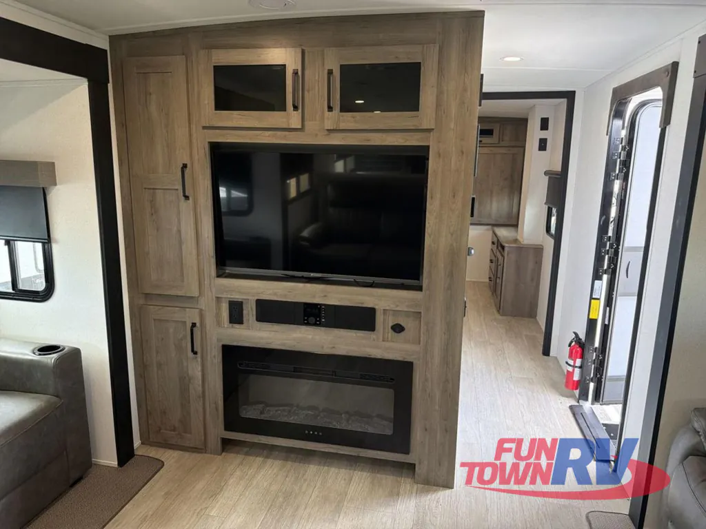 2027 Forest River Solaire 3060RKTS, Photos photo 19