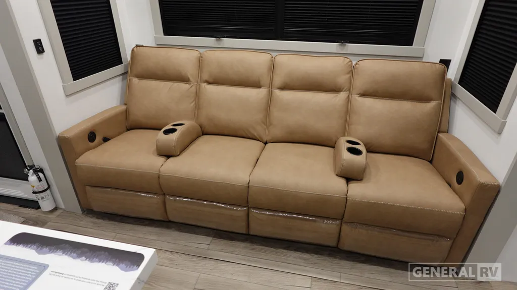 2026 Brinkley Model G 4000, Photos photo 23