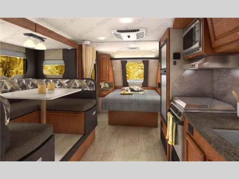 2017 Lance Lance Travel Trailers Used    1995 - Main photo