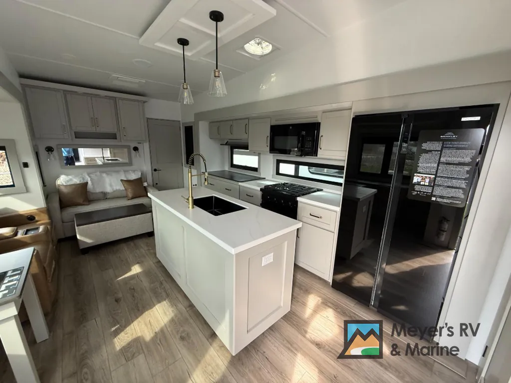 2026 Brinkley Model Z 3515, Photos photo 6