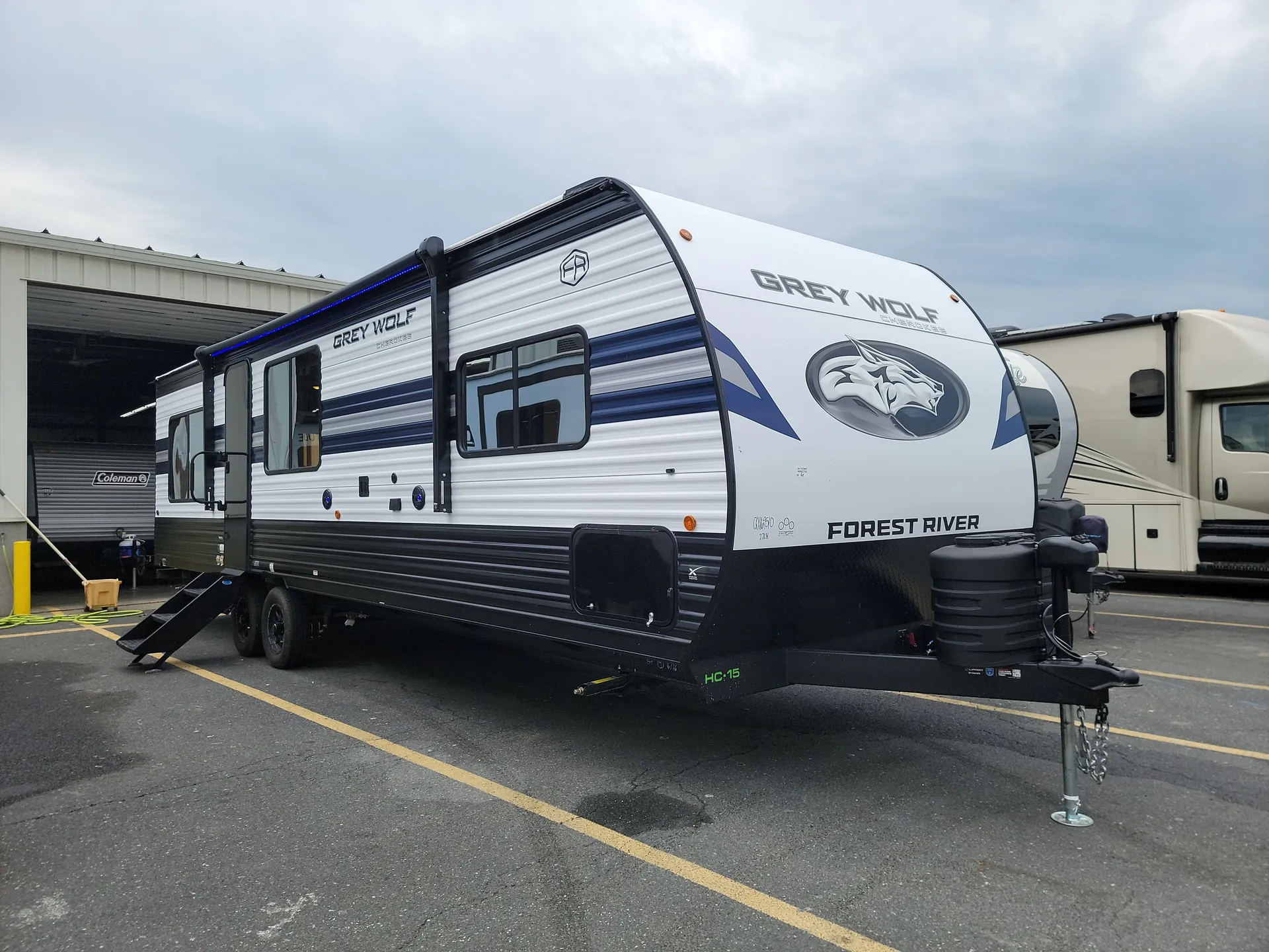 2027 Forest River Cherokee Grey Wolf 27LH - Photo 2