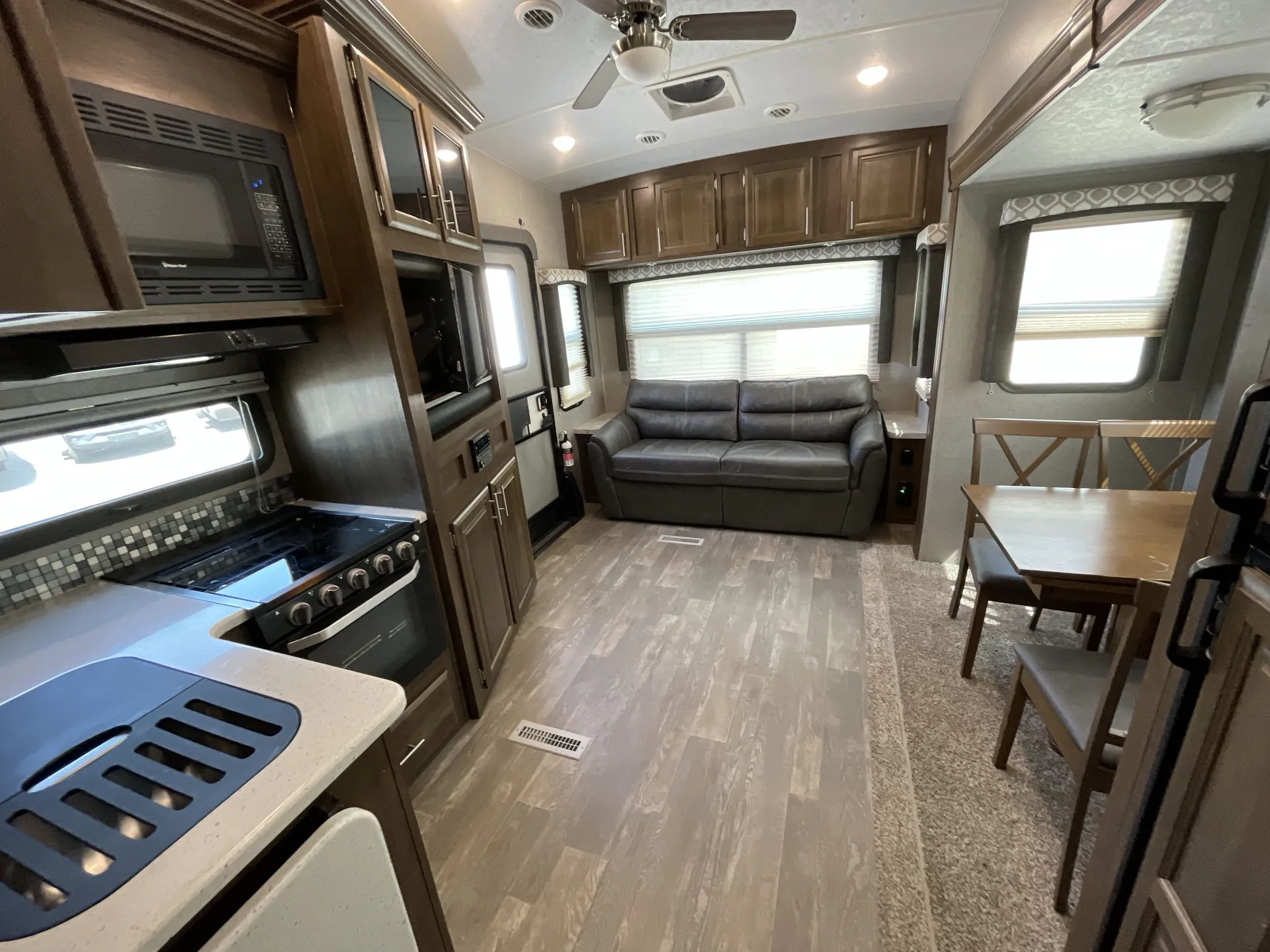 2020 Forest River Flagstaff Super Lite 524LWS — living area main