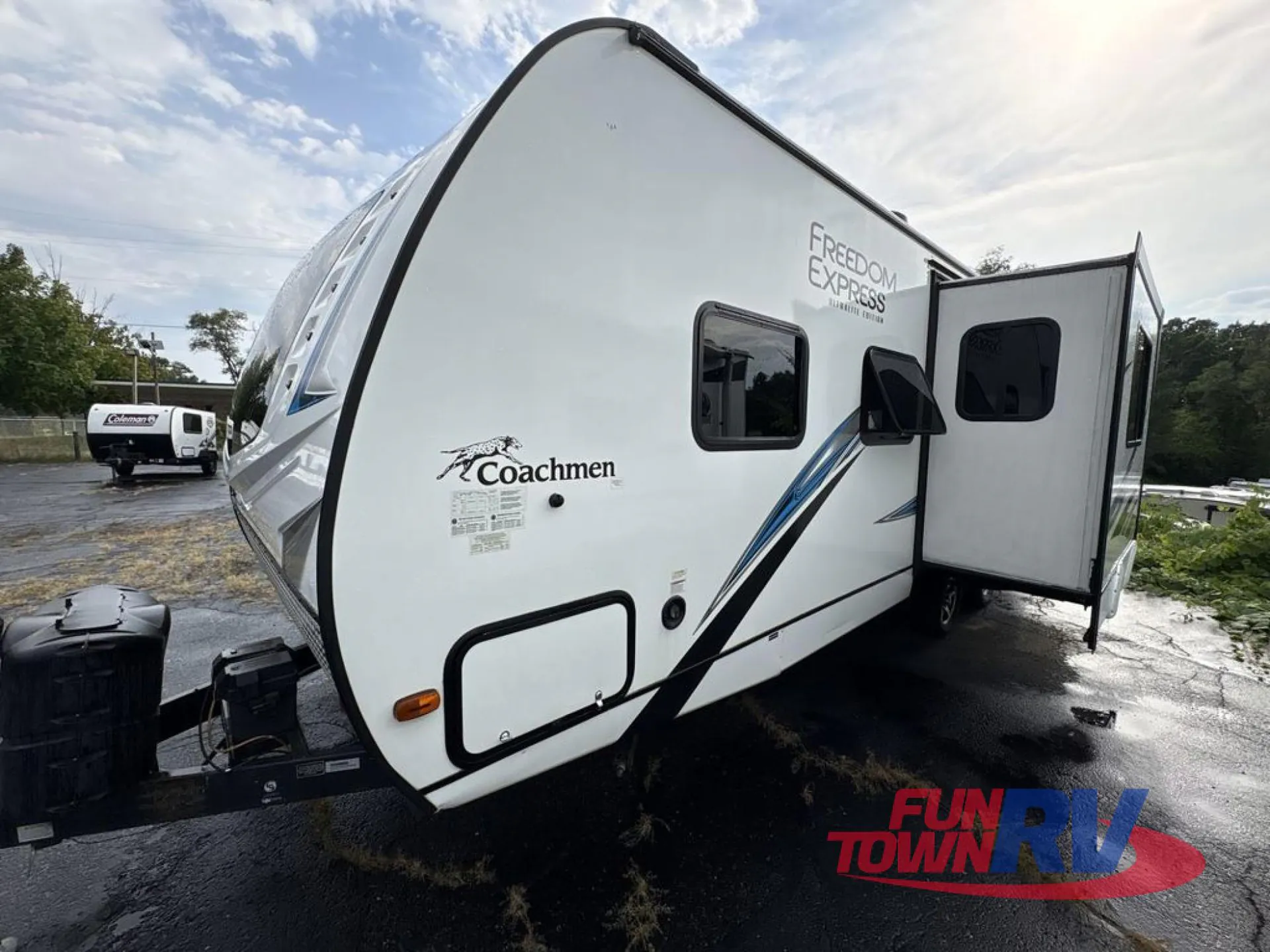 2020 Coachmen Freedom Express Ultra Lite 248RBS - Photo 3